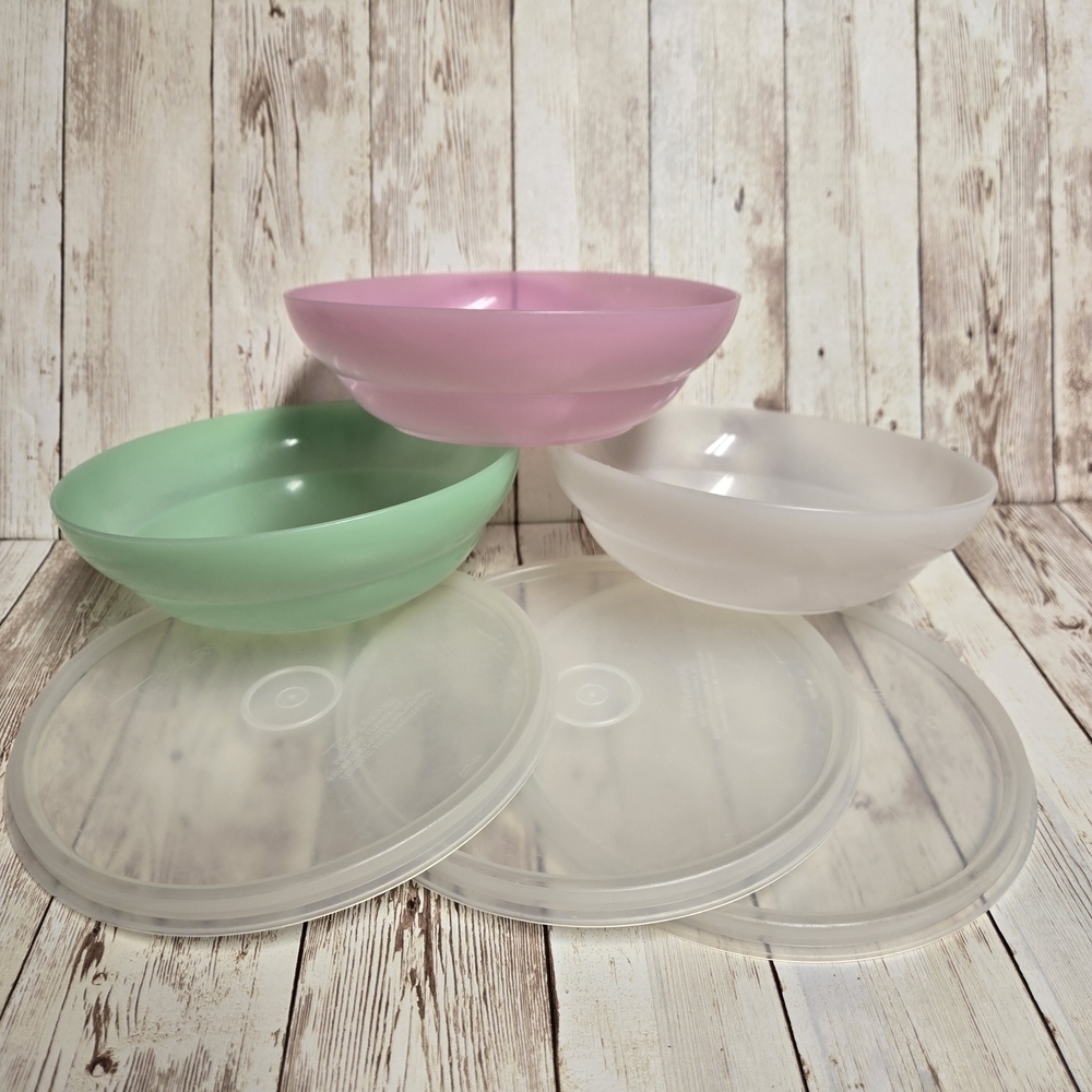 Translucent, Pink, and Green Bowl Set - Picture 2 of 8